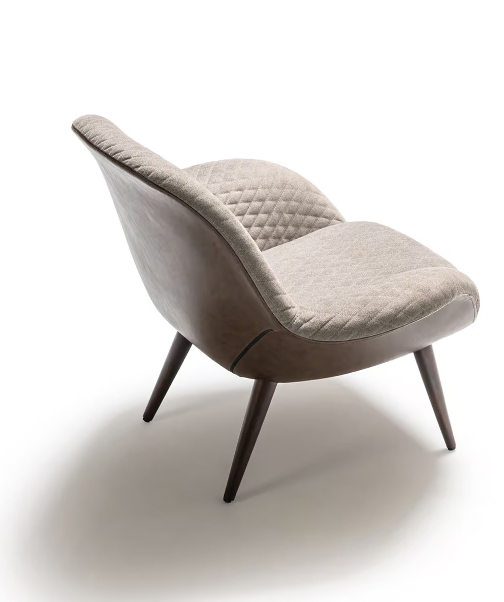 Nare Lounge - Image 2