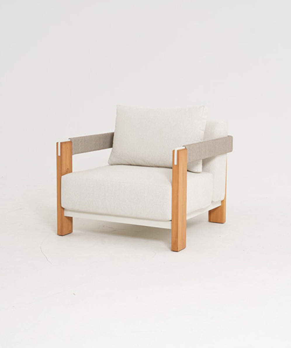Wayi Single Sofa